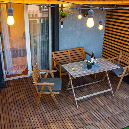 Apartment With Panoramic Terrace In City Center Boekarest Buitenkant foto