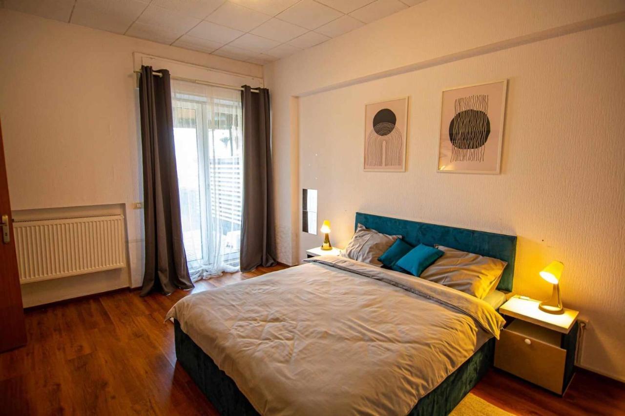 Apartment With Panoramic Terrace In City Center Boekarest Buitenkant foto